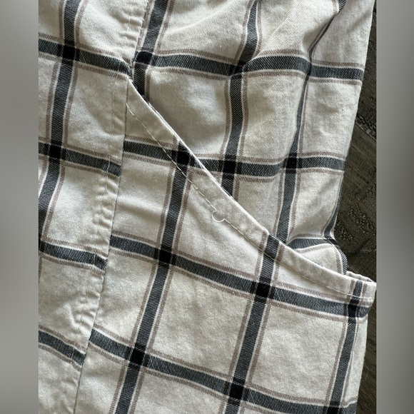 Le Nove Made in Italy Plaid Pant, one size. - Picture 11 of 11